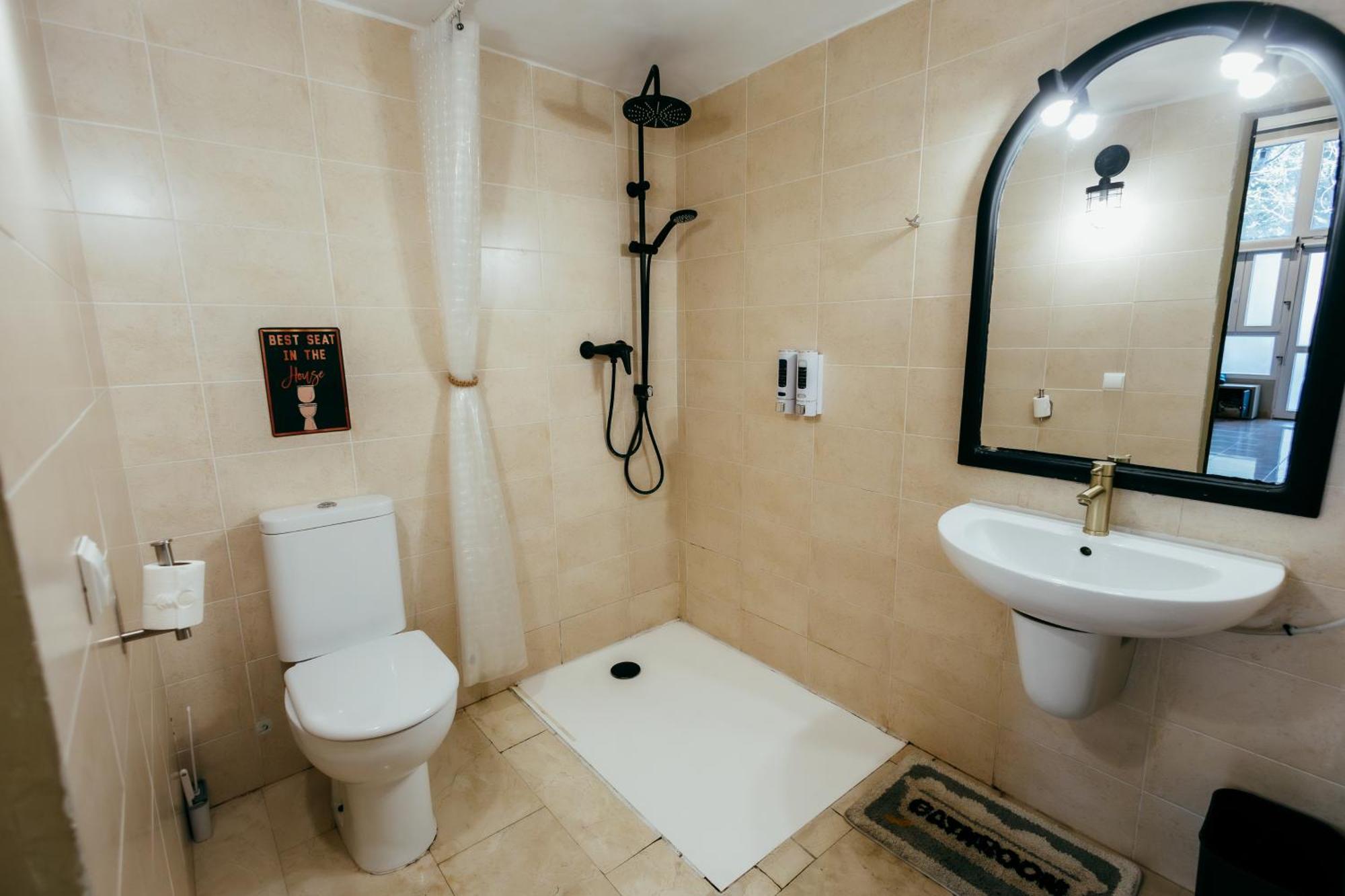 Apartment Ruzafa Roots, 12 Min To Centre, Smart Tv, Wine Valencia Exteriör bild